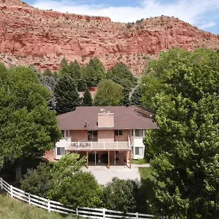 Room For 14- Kanab Ranch Home On Acreage - Views